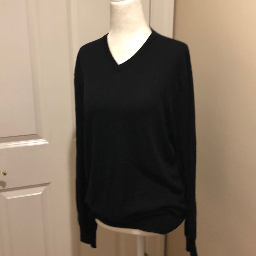 Armani collezioni size L black V neck sweater